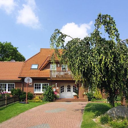 Pension Burggaststatte Heyken Neuharlingersiel Exterior photo